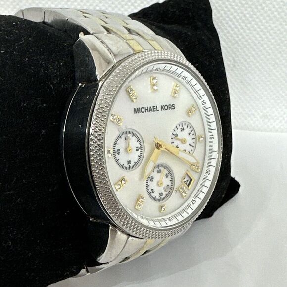 Michael Kors Ritz MK5057 Women\'s Silver Stainless Steel Analog Dial Watch NUL57 main image 11